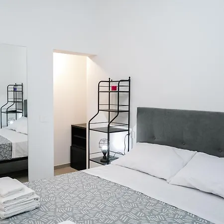 Guest house Domus Picena A 100m Dal Mare