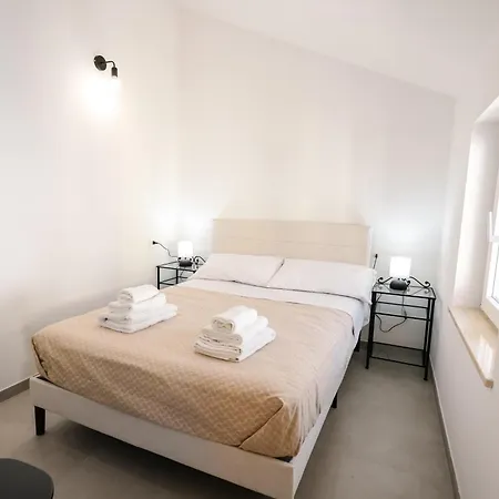 Domus Picena A 100m Dal Mare Guest house