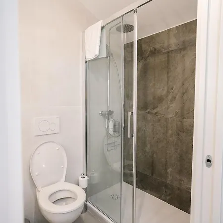Guest house Domus Picena A 100m Dal Mare 3*